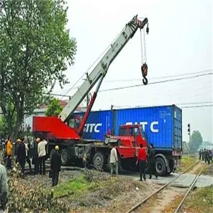 洪山如何快速找到附近的吊车救援公司