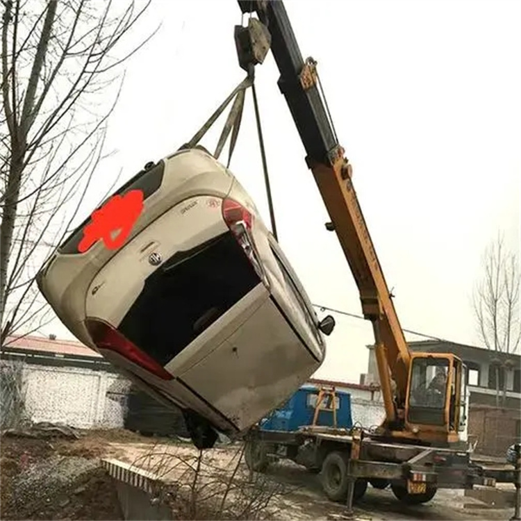 洪山随时待命，吊车24小时道路救援服务全解析