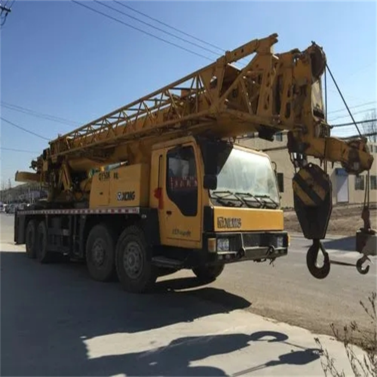 洪山哪里有专业吊车出租